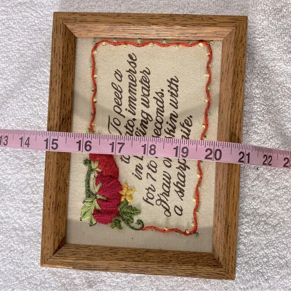 Vintage Handmade Framed Embroidered Kitchen Tips Wall Decor - Picture 12 of 13